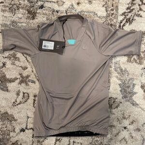 Women's Gray Long Sleeve Top